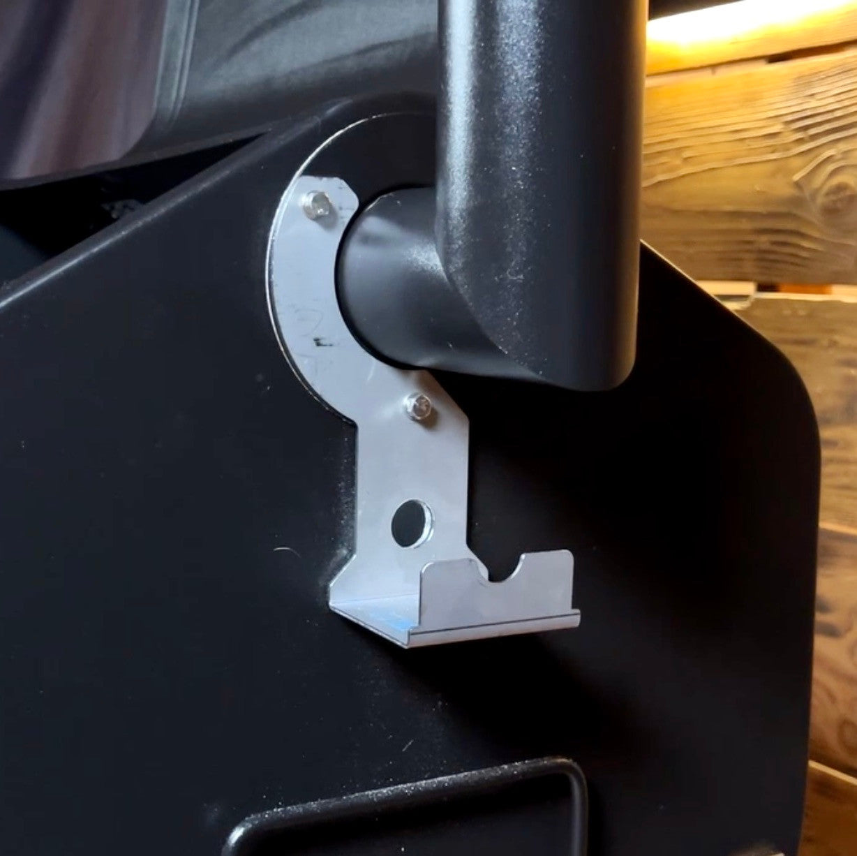 Rotisserie Bracket for Daniel Boone / Jim Bowie Choice.