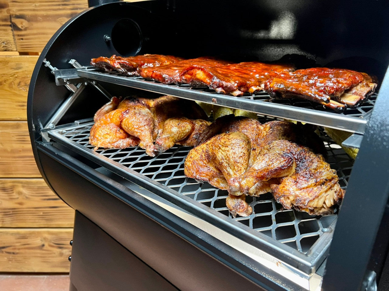 Traeger Pro 22 / 575 Grate Rack System | Pimp My Grill.